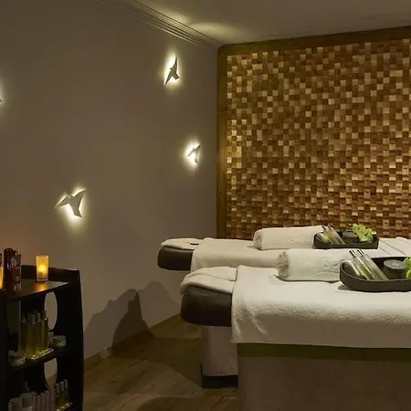 Funchal Peaceful Luxury 2 Bed * Funchal (Madeira)