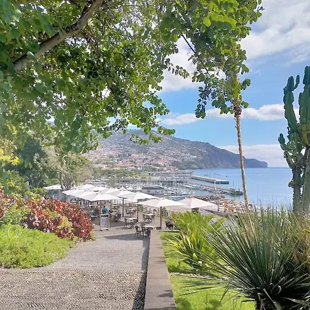 Funchal Peaceful Luxury 2 Bed *