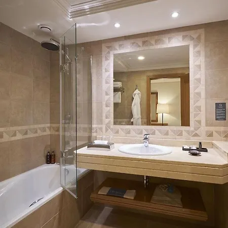 Funchal Peaceful Luxury 2 Bed *